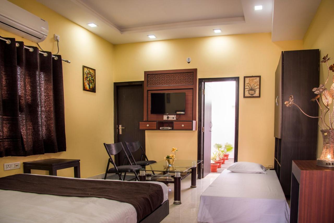 Udee'S Homestay Agra  Ngoại thất bức ảnh