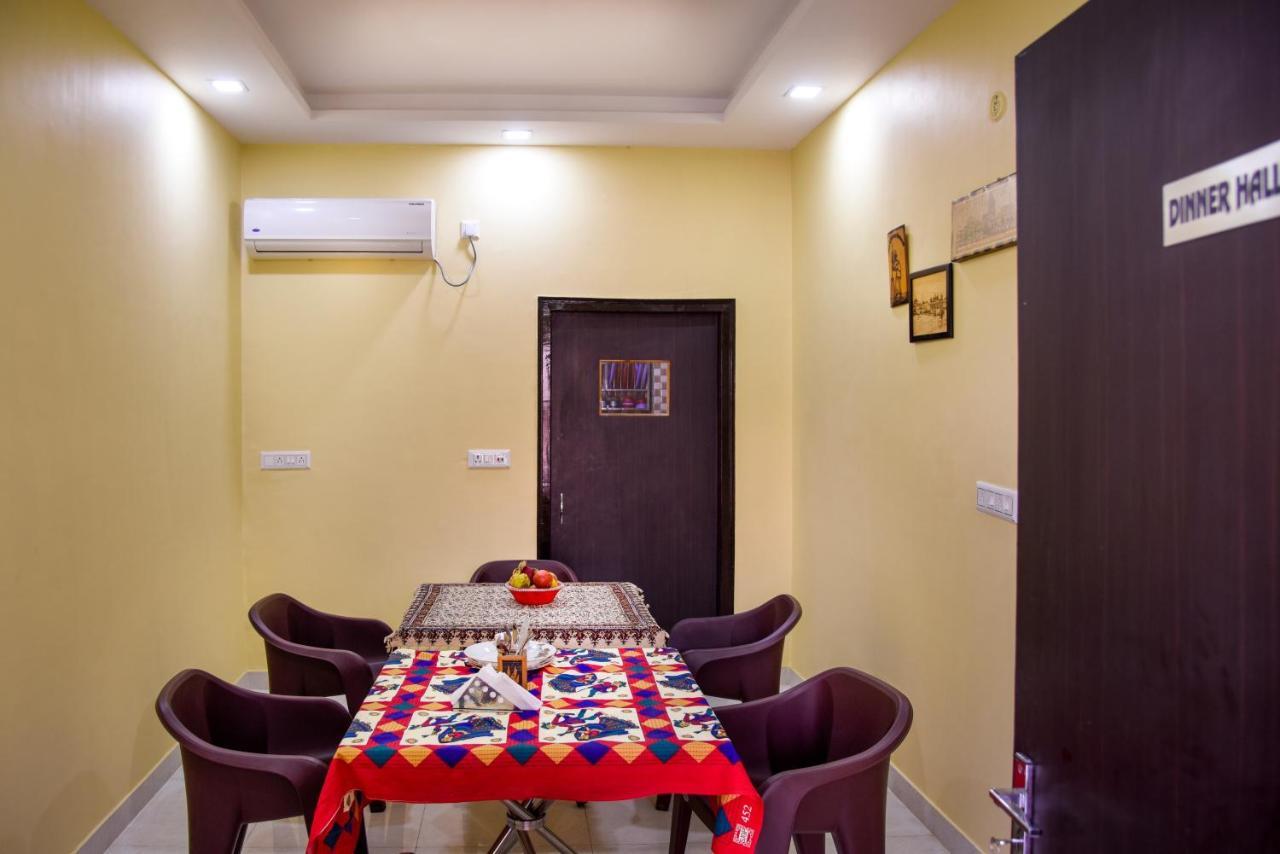 Udee'S Homestay Agra  Ngoại thất bức ảnh